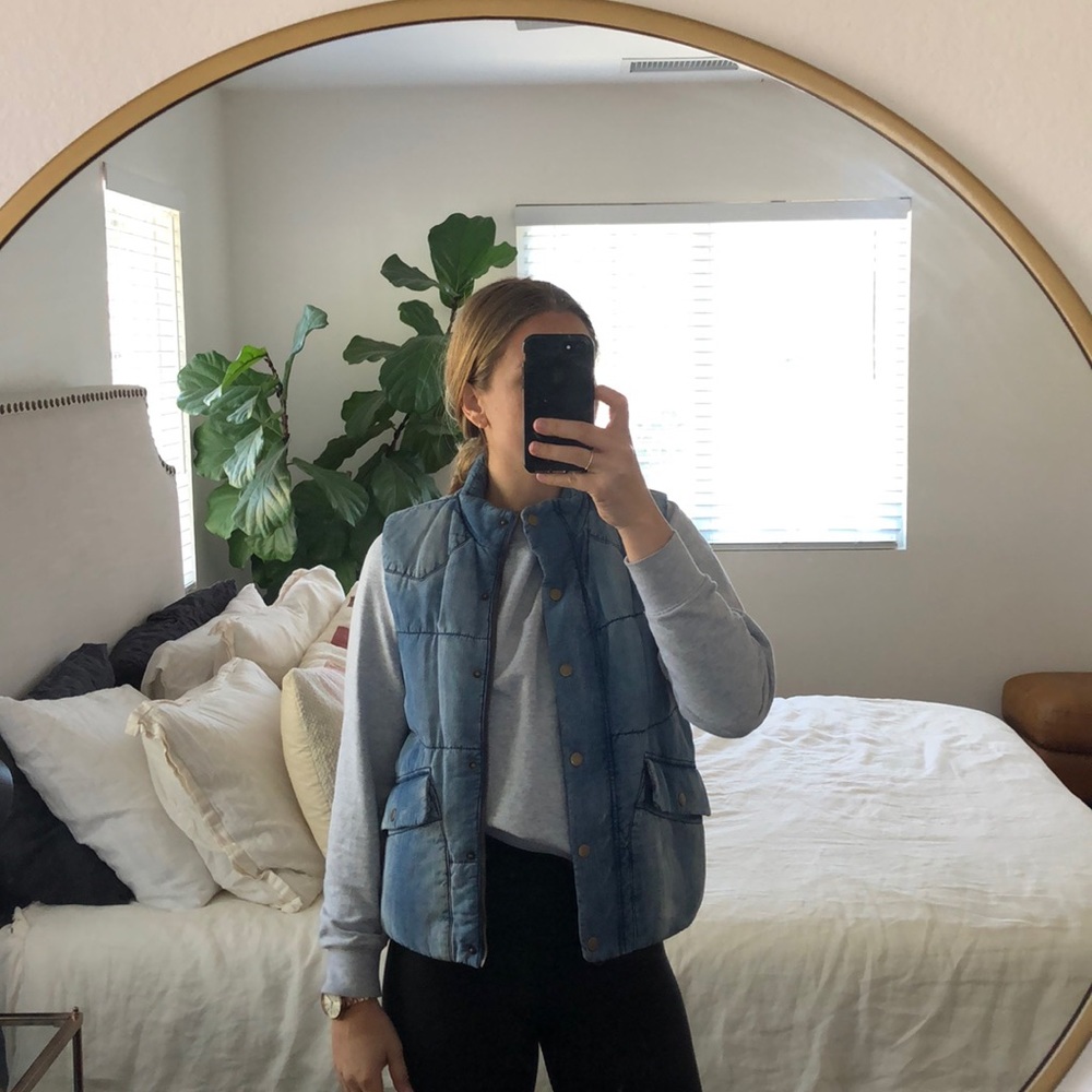 Cloth & Stone Chambray Vest